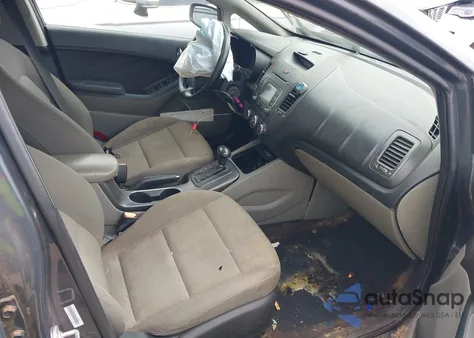 2015 Kia Forte Ex z USA, uszkodzony, nr VIN KNAFX5A81F5395967